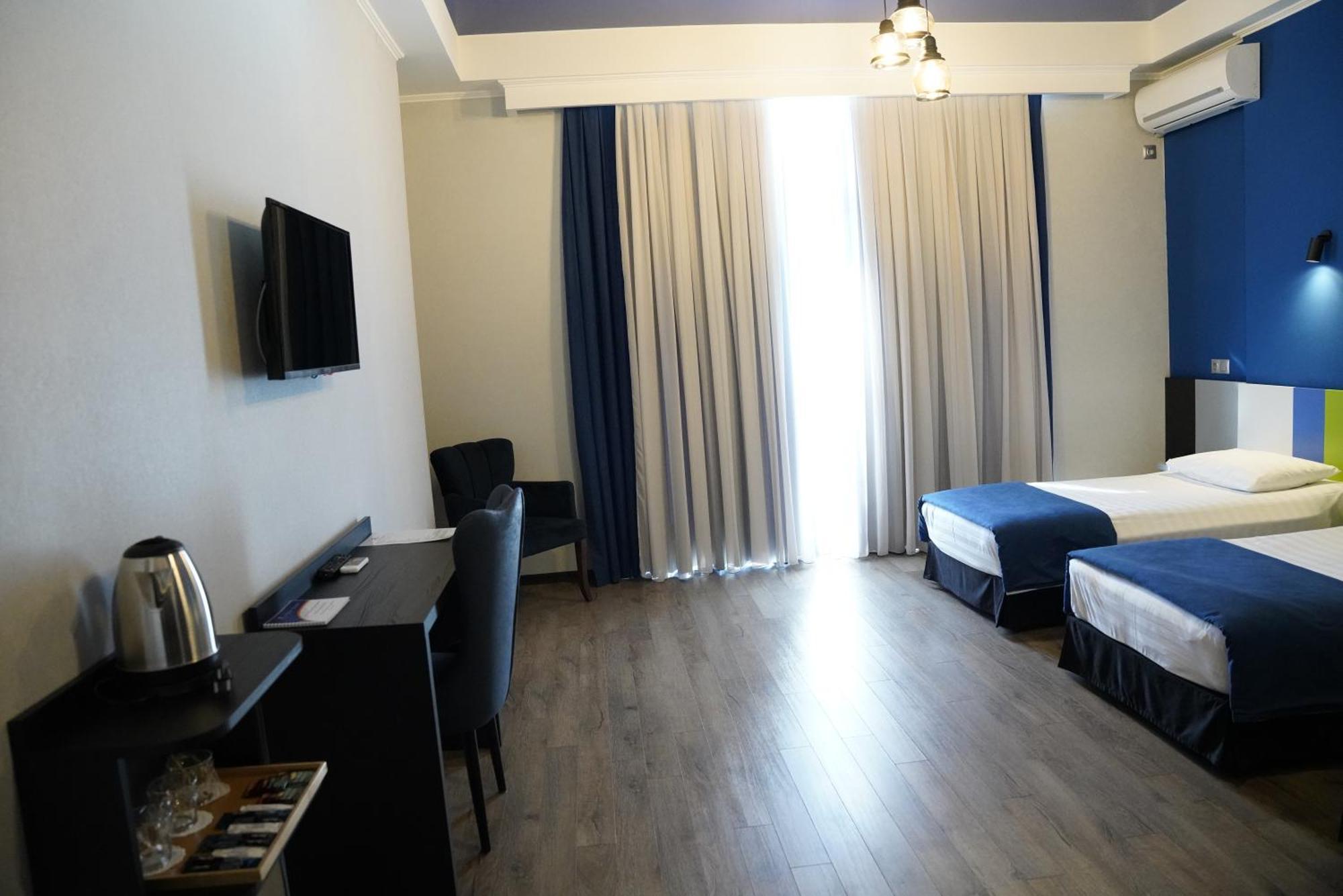 Hotel Panoramic Koutaïssi Extérieur photo