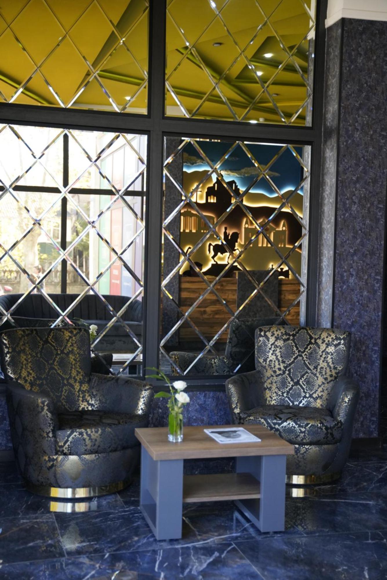 Hotel Panoramic Koutaïssi Extérieur photo